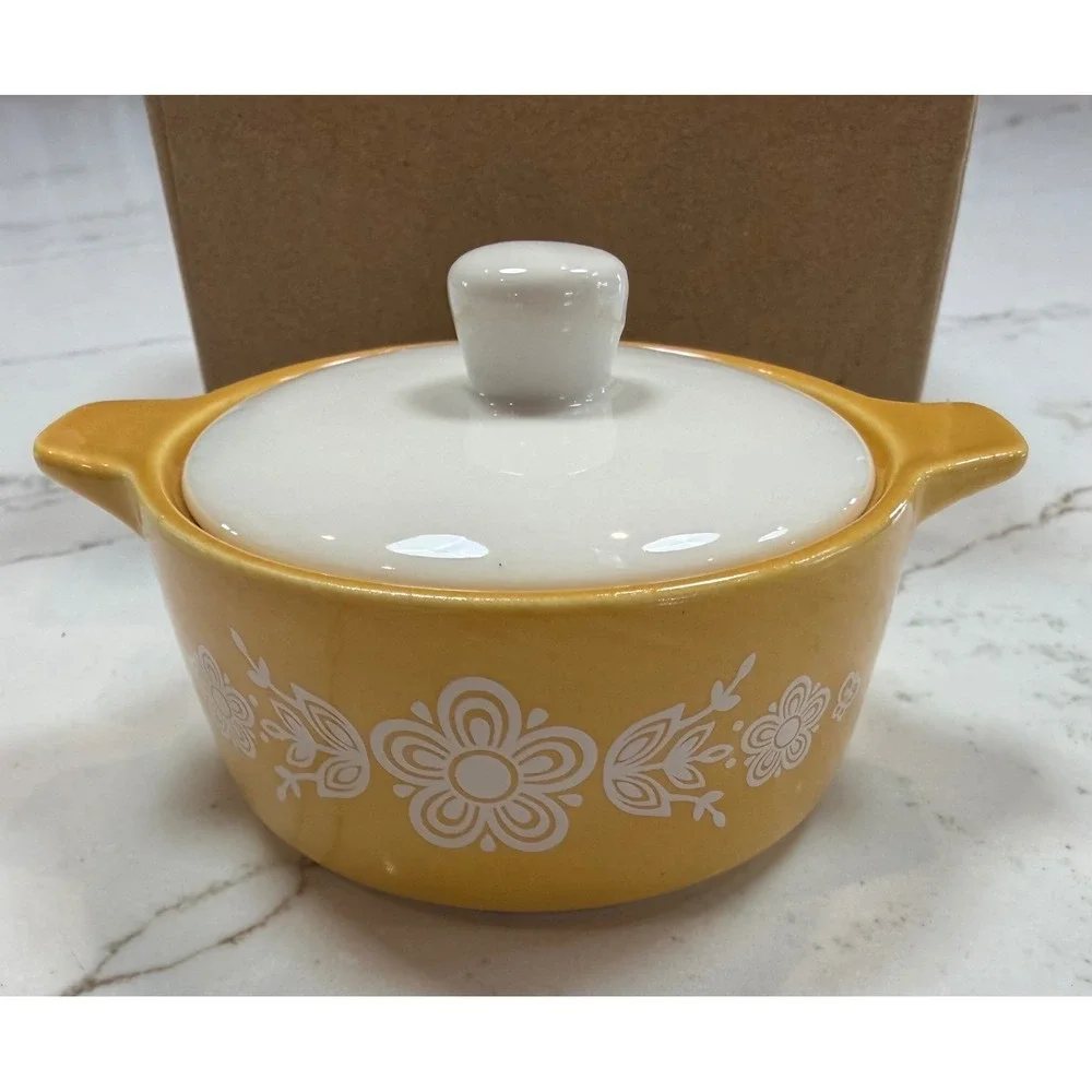 NIP Mini Spring Ceramic Trinket‎ Box w/Lid Vintage Style